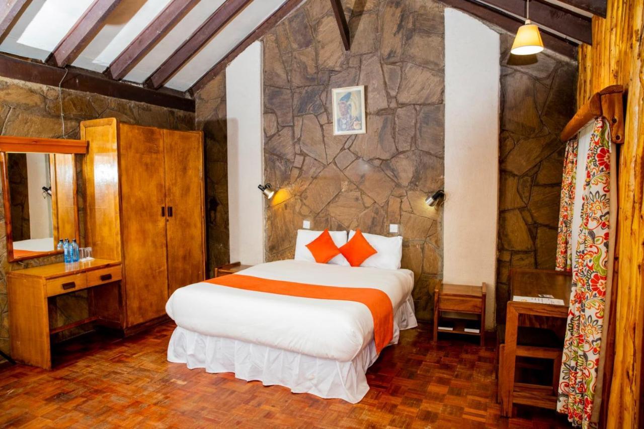 Naro Moru River Lodge Экстерьер фото