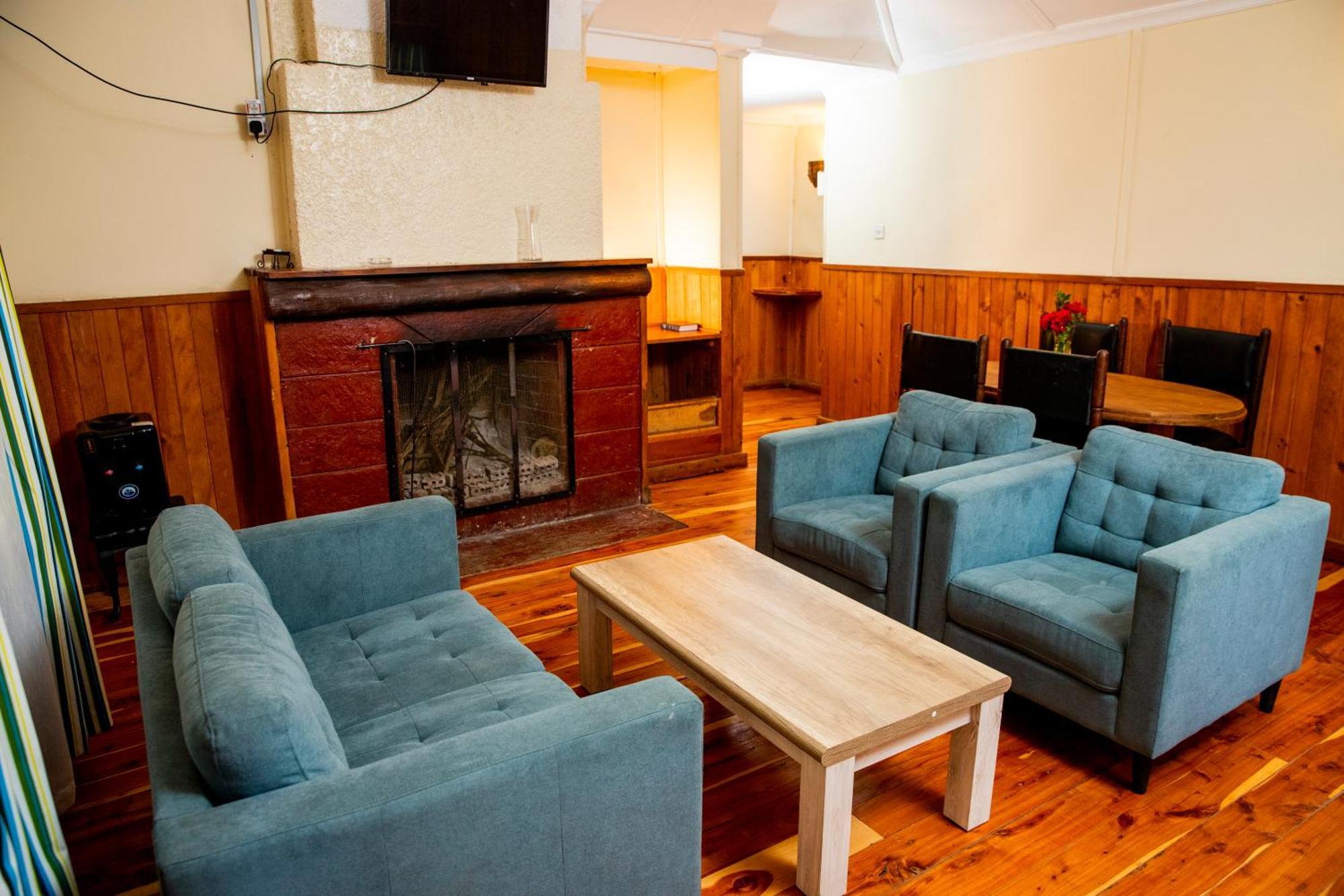 Naro Moru River Lodge Экстерьер фото
